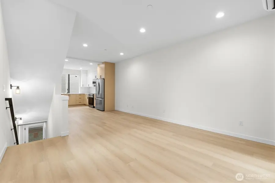 18015 2nd Avenue Ne #C, Shoreline, WA 98155 - #3