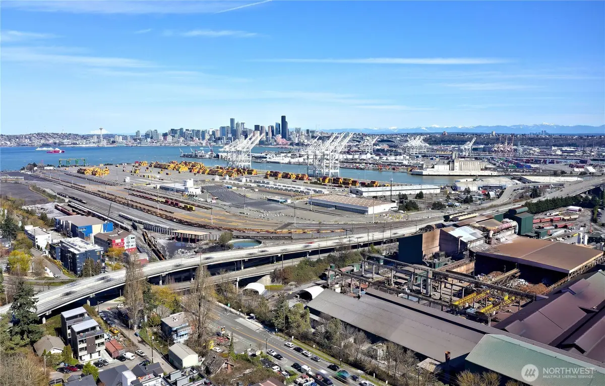 3905 SW Avalon Way, Seattle, WA 98126 - #1