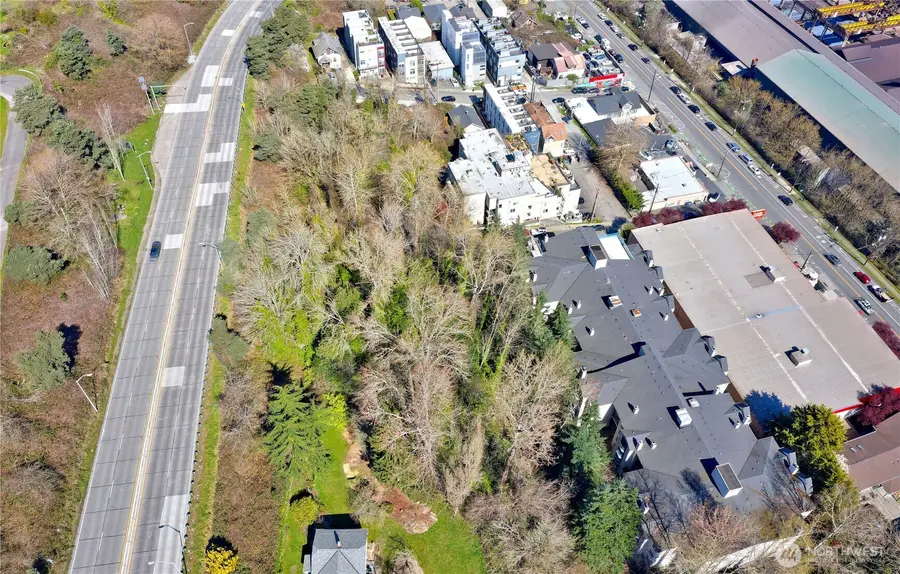 3905 SW Avalon Way, Seattle, WA 98126 - #3