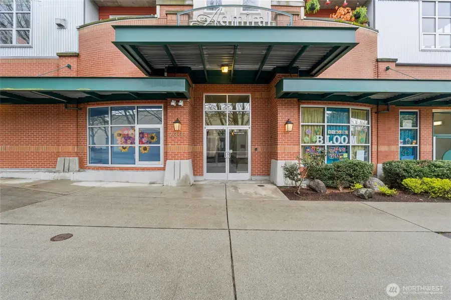 2331 42nd Avenue Sw #414, Seattle, WA 98116 - #3