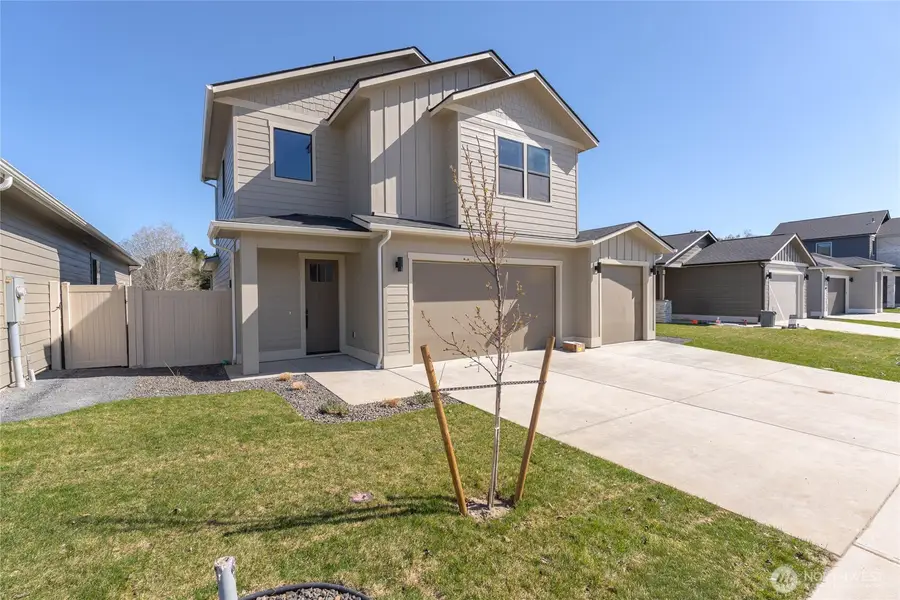 567 S Perry Avenue #Lot 5, East Wenatchee, WA 98802 - #2
