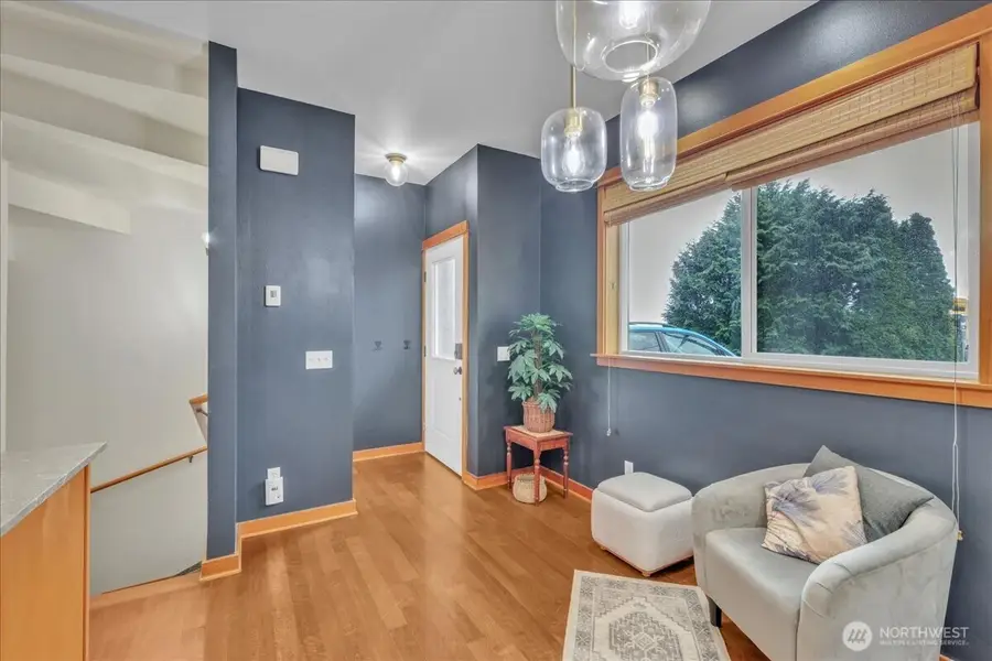 1939 10th Avenue W #B, Seattle, WA 98119 - #3