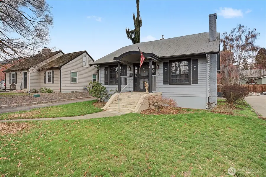 608 S 19th Avenue, Yakima, WA 98902 - #2