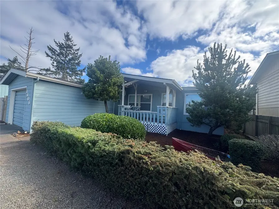 1606 Washington Avenue S, Long Beach, WA 98631 - #2