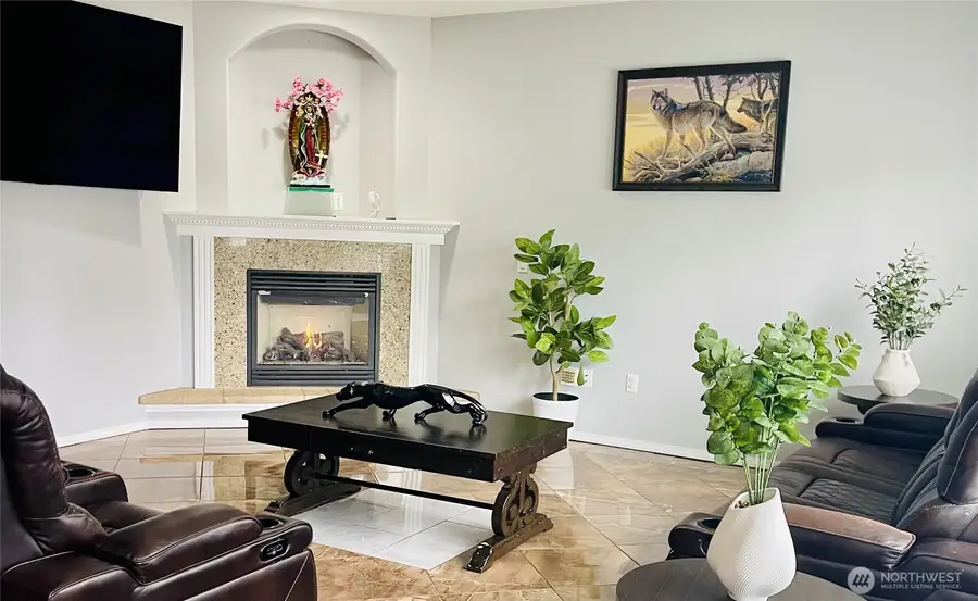 7402 Olympic Drive, Everett, WA 98203 - #3