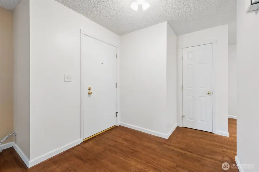 14204 12th Avenue Sw, Burien, WA 98166 - #2