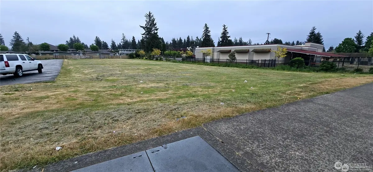30600 Pacific Highway S, Federal Way, WA 98003 - #1