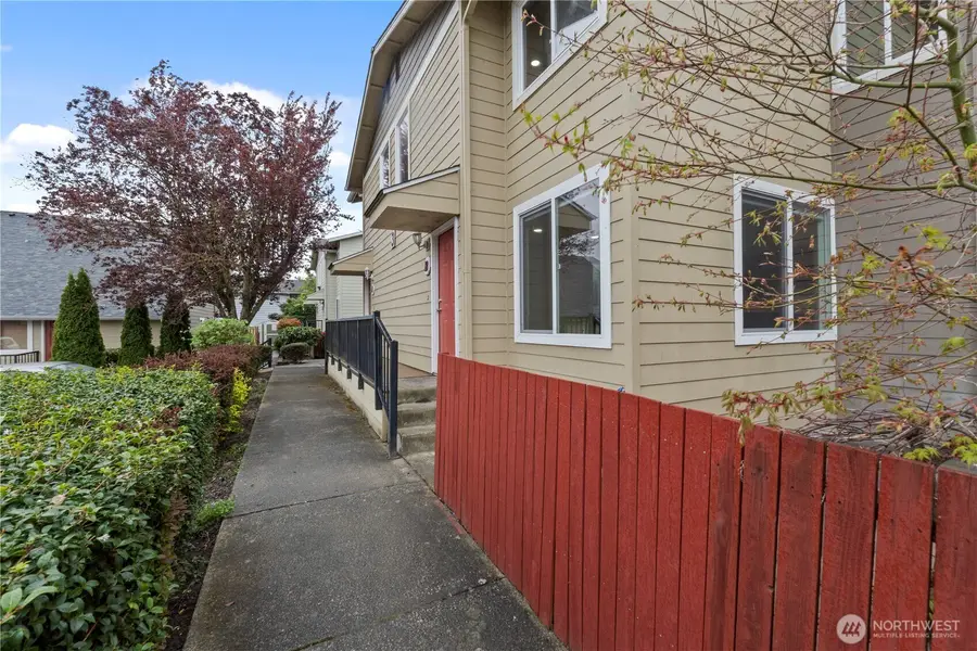 2902 13th Street #3B, Everett, WA 98201 - #2