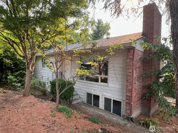 4053 NE 55th Street, Seattle, WA 98105