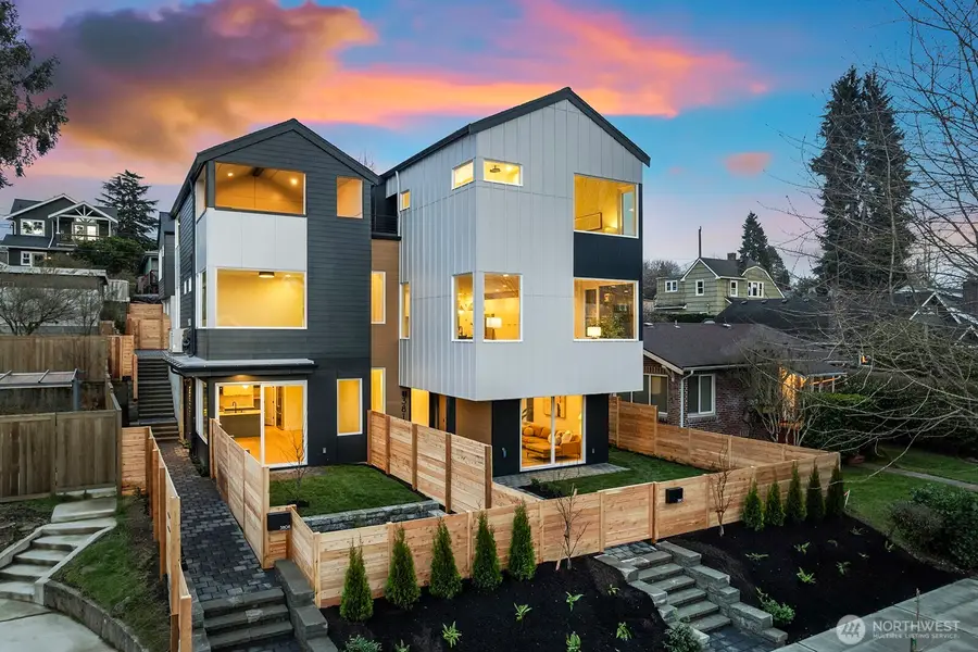 3808 42nd Avenue Sw, Seattle, WA 98116 - #2
