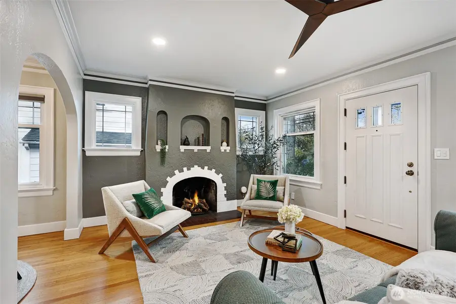 9231 39th Avenue S, Seattle, WA 98118 - #3