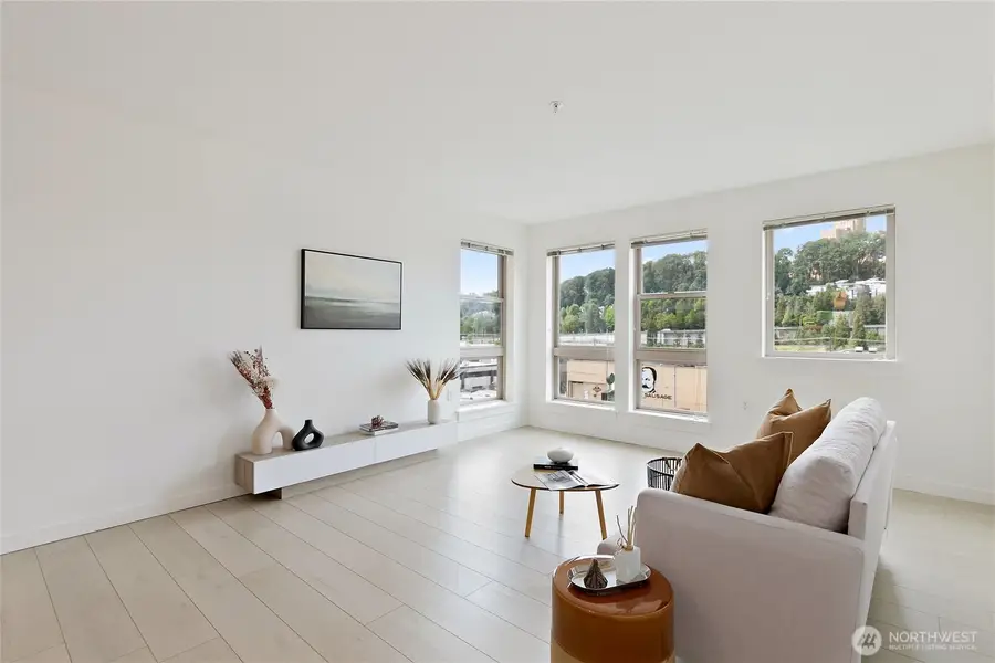 827 Hiawatha Place S #402, Seattle, WA 98144 - #2