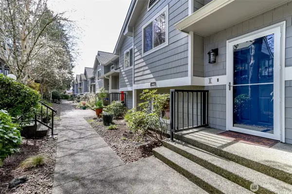 19905 4th Avenue Ne #I, Poulsbo, WA 98370