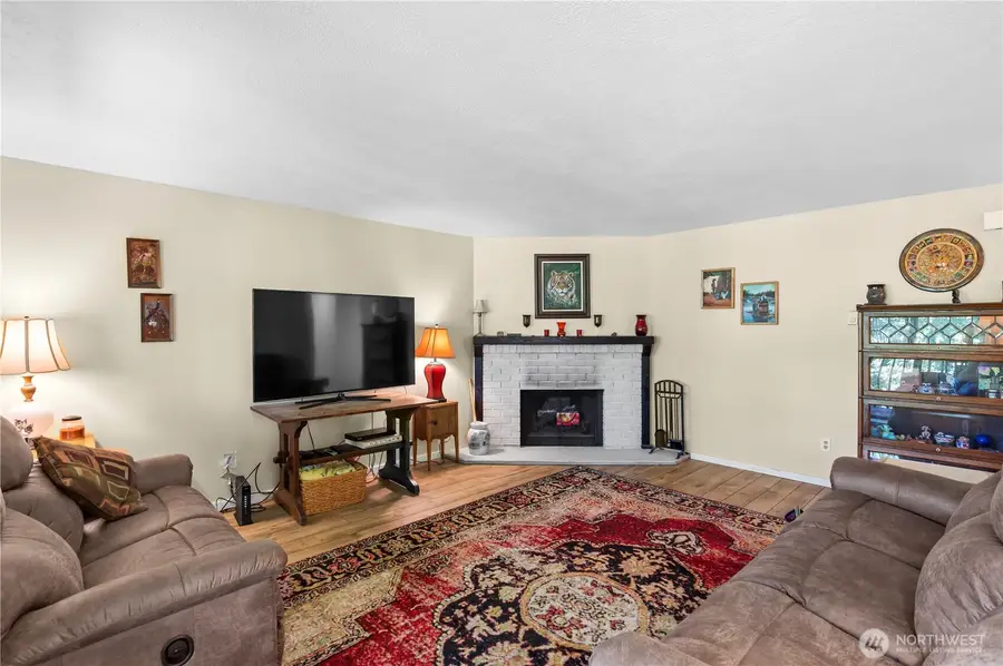 1211 N 8th Street #4, Mount Vernon, WA 98273 - #2