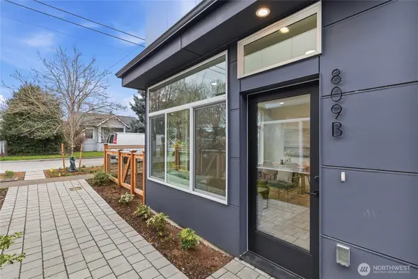 809 S Sullivan Street #B, Seattle, WA 98108