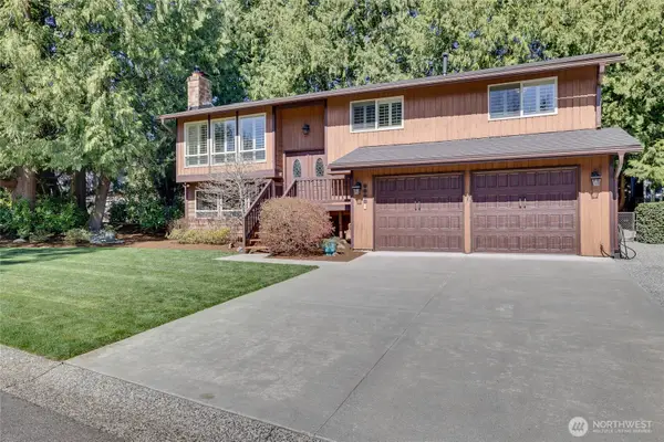 9602 NE 203rd Street, Bothell, WA 98011