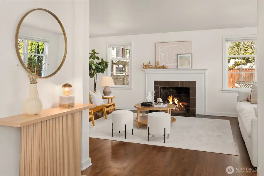 8041 12th Avenue Ne, Seattle, WA 98115 - #3