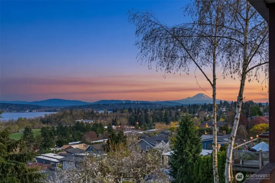 7508 56th Avenue Ne, Seattle, WA 98115 - #2