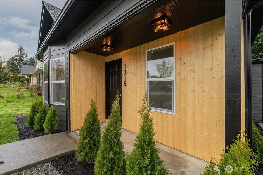 1315 E Marine View Drive, Everett, WA 98201 - #2