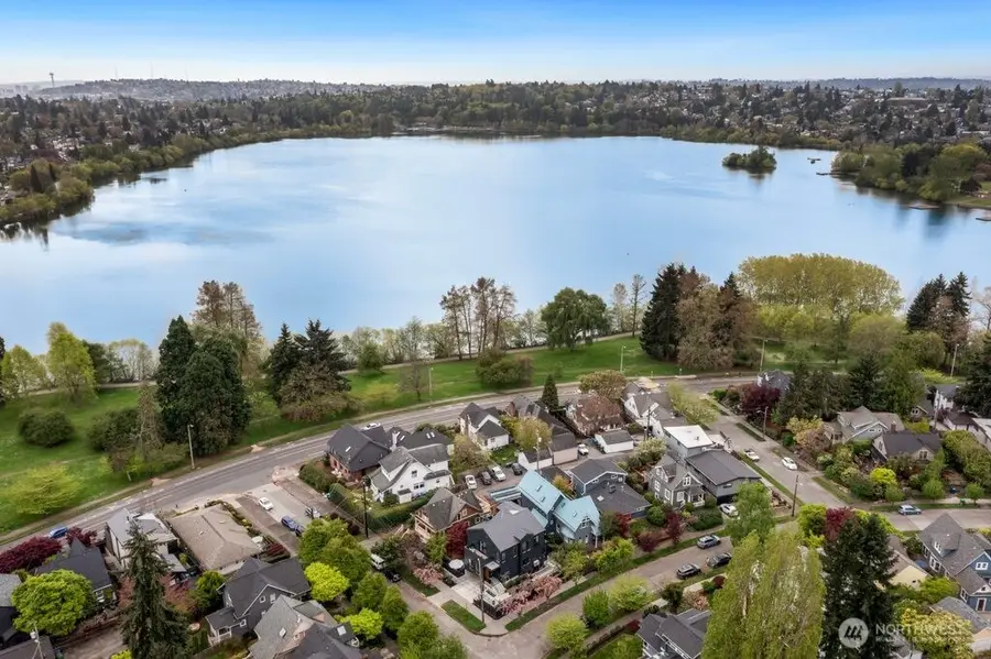 7421 Bagley Avenue N, Seattle, WA 98103 - #3