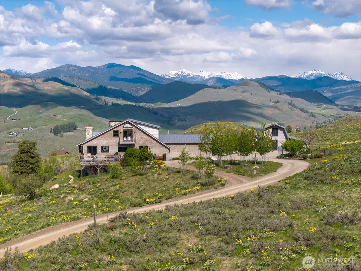 8 Deer Trails Way, Winthrop, WA 98862 - #1