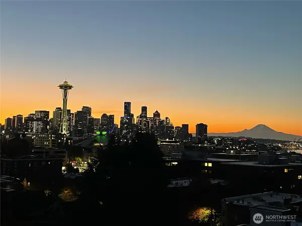 321 W Olympic Place #A, Seattle, WA 98119