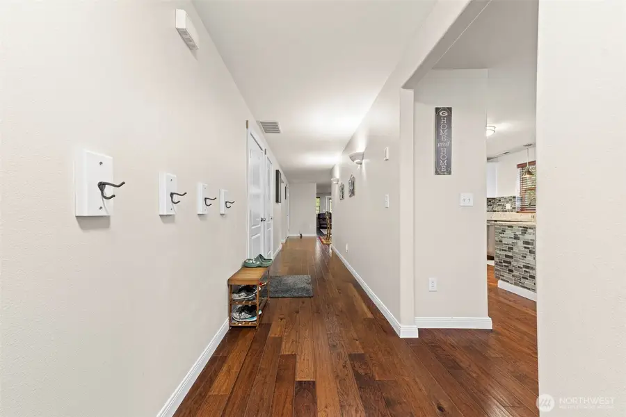 5647 Black Lake Boulevard Sw, Olympia, WA 98512 - #2