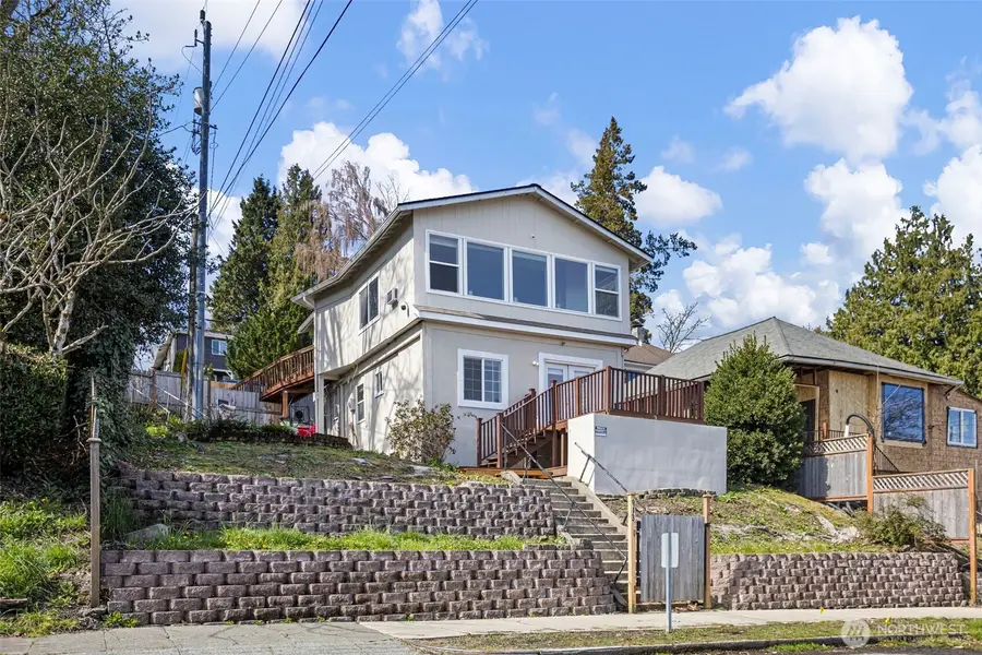 913 24th Avenue E, Seattle, WA 98112 - #2