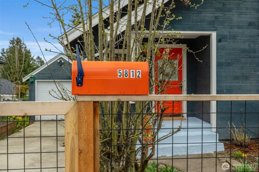 5812 46th Avenue S, Seattle, WA 98118 - #3