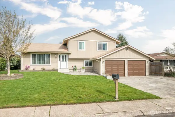 122 Alturas Drive, Kelso, WA 98626