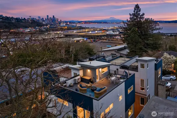 2330 W Plymouth Street #B, Seattle, WA 98199