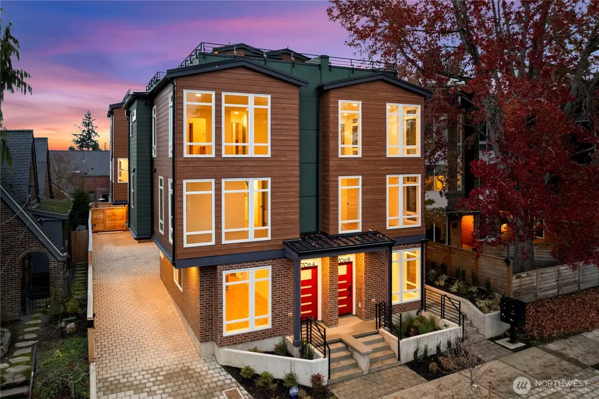 1704 N 47th Street, Seattle, WA 98103 - #1