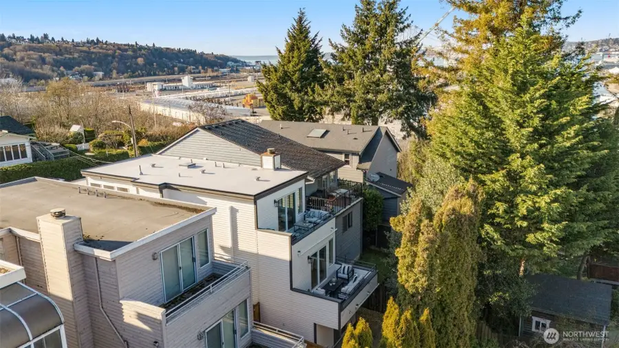 3708 20th Avenue Sw, Seattle, WA 98106 - #2