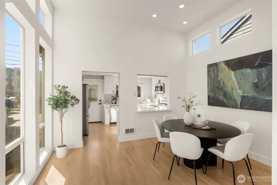 3708 20th Avenue Sw, Seattle, WA 98106 - #3