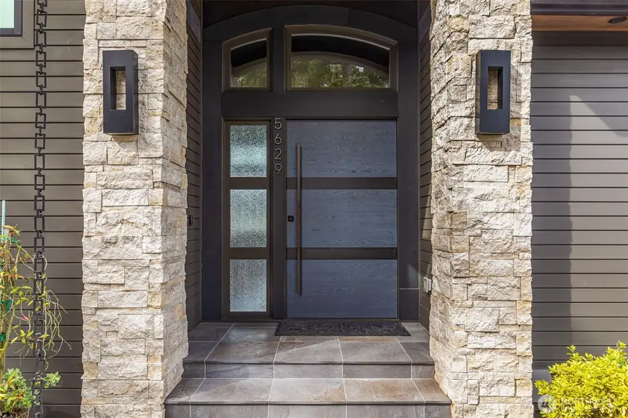 5629 Pleasure Point Lane Se, Bellevue, WA 98006 - #3