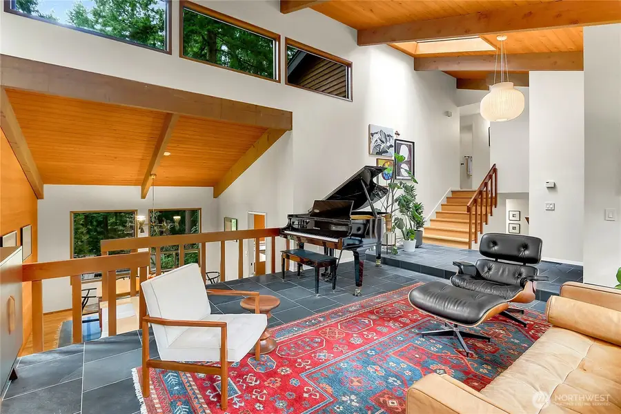 19616 44th Place Ne, Lake Forest Park, WA 98155 - #3