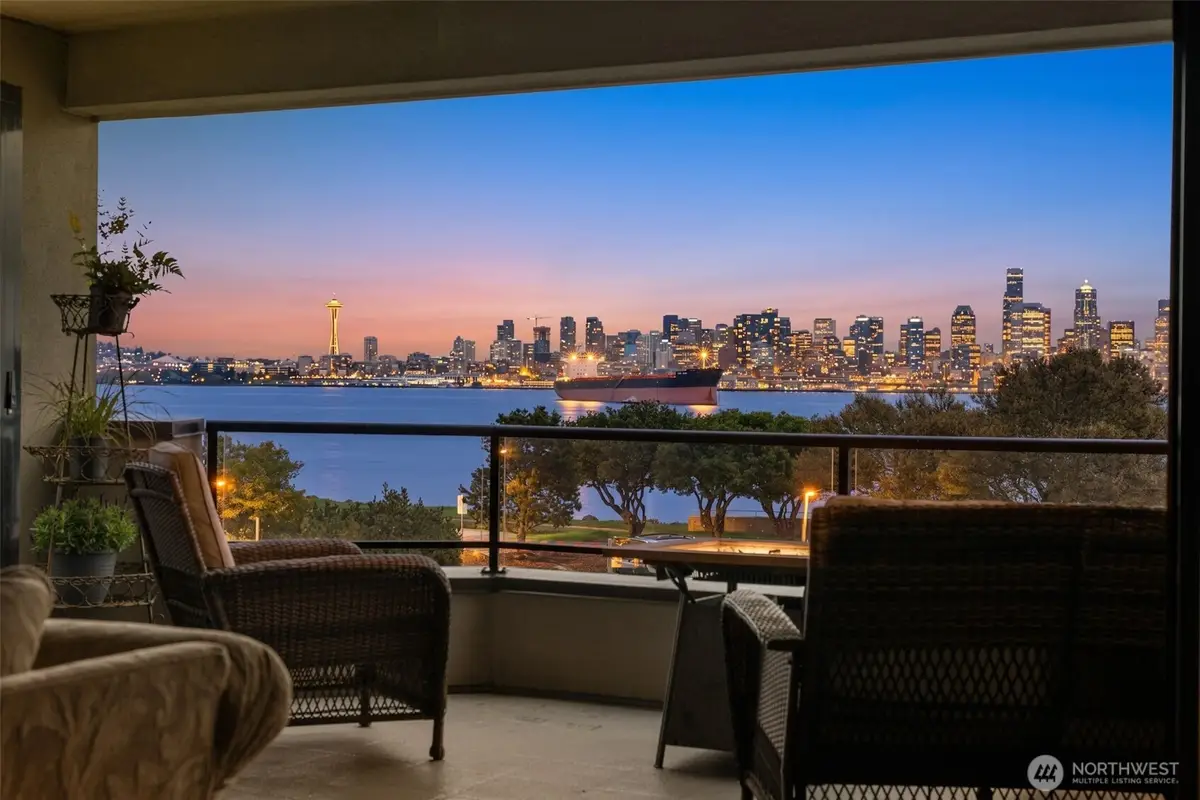 1333 Harbor Avenue Sw #204, Seattle, WA 98116 - #1