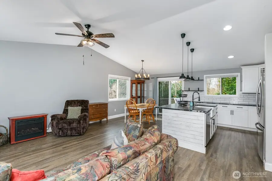 8618 74th Drive Ne, Marysville, WA 98270 - #3