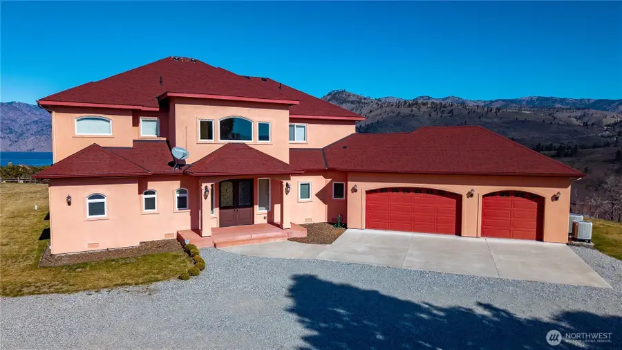 555 Loop Avenue, Manson, WA 98831 - #2