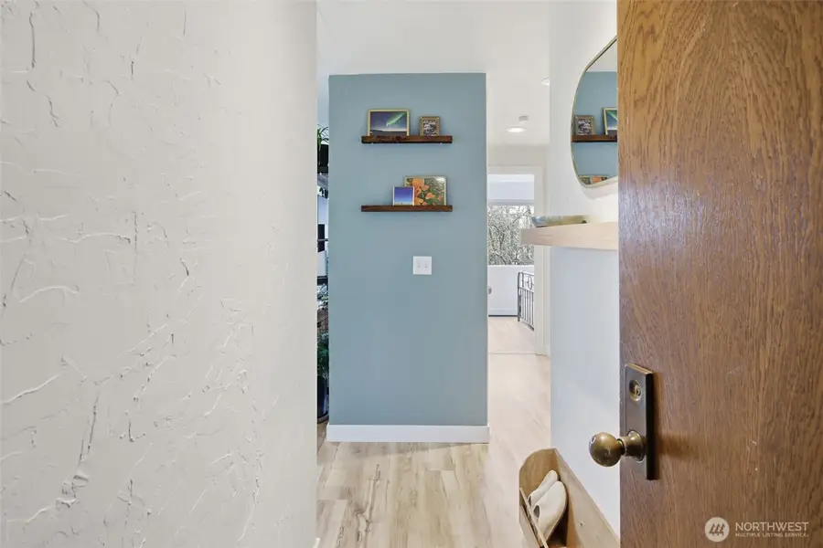 5642 California Avenue Sw #3, Seattle, WA 98136 - #2