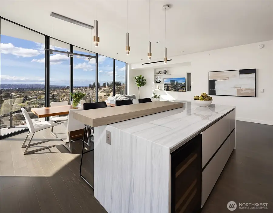 838 Avenue Square Ne #1701, Bellevue, WA 98004 - #3