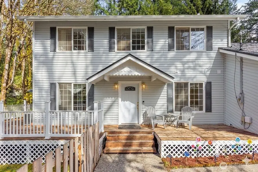 2275 Northlake Way Nw, Bremerton, WA 98312 - #2