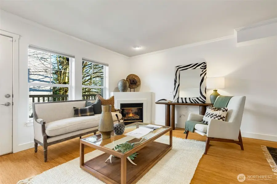 206 24th Avenue E, Seattle, WA 98112 - #2