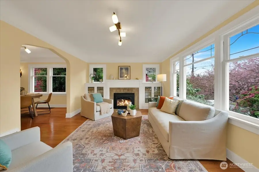 339 NW 77th Street, Seattle, WA 98117 - #2