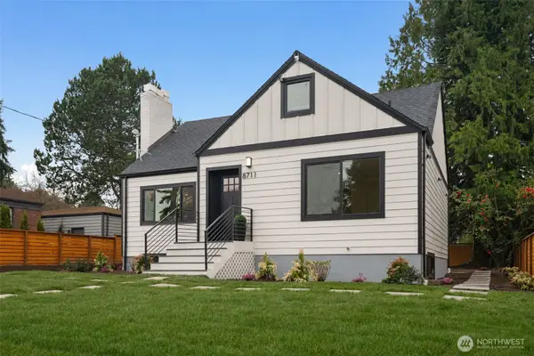 8711 28th Avenue Nw, Seattle, WA 98117