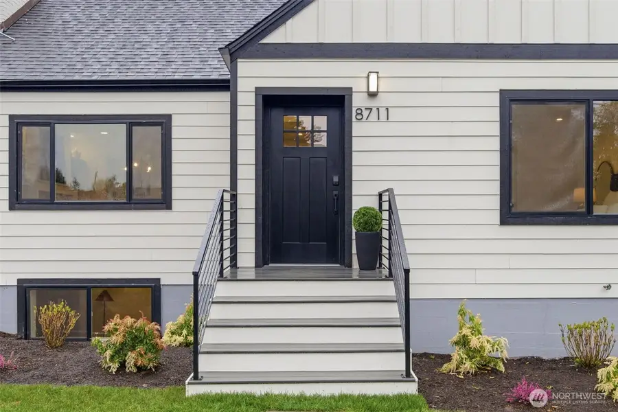 8711 28th Avenue Nw, Seattle, WA 98117 - #2