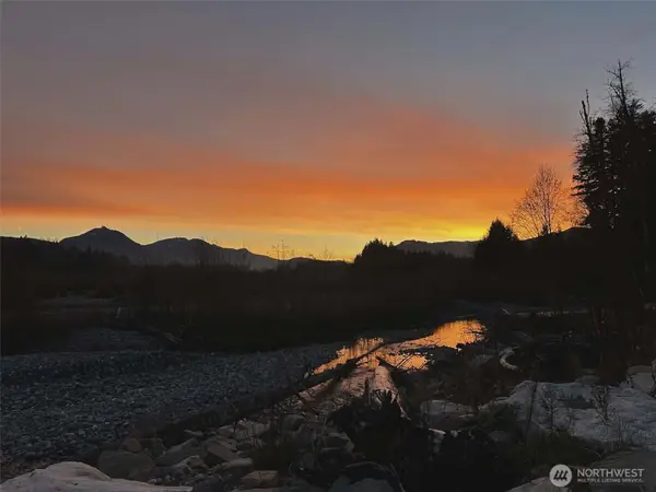 104 Luna Lane, Packwood, WA 98361