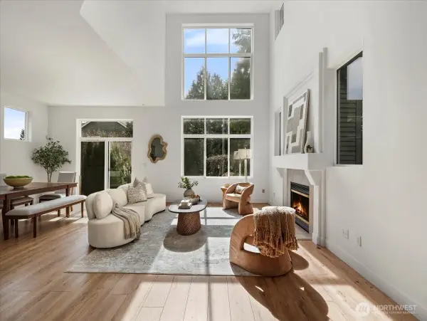 2465 132nd Avenue Se, Bellevue, WA 98005