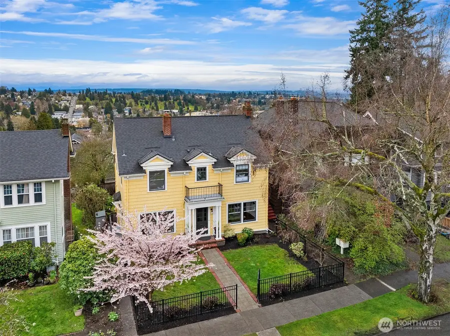 5260 18th Avenue Ne, Seattle, WA 98105 - #2