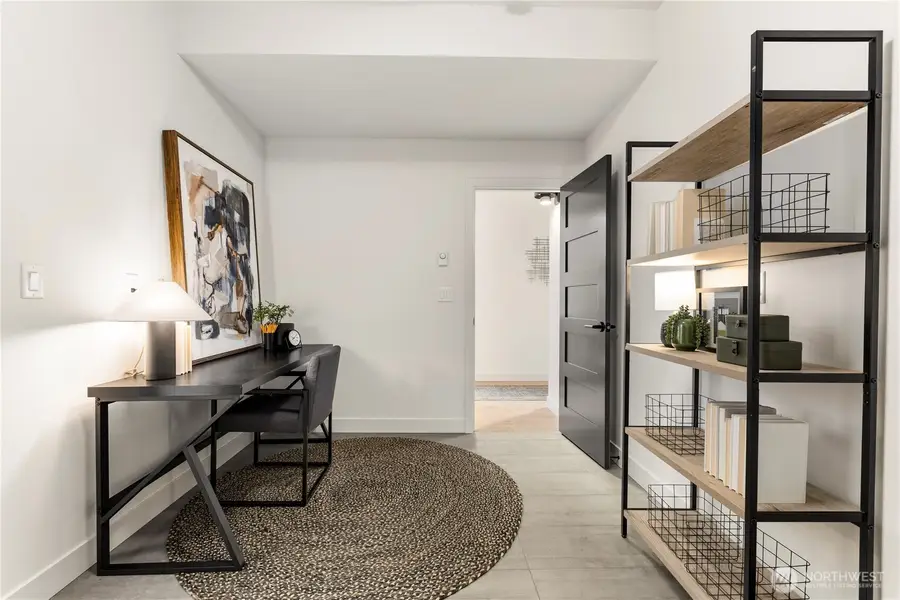 2560 30th Avenue W, Seattle, WA 98199 - #3